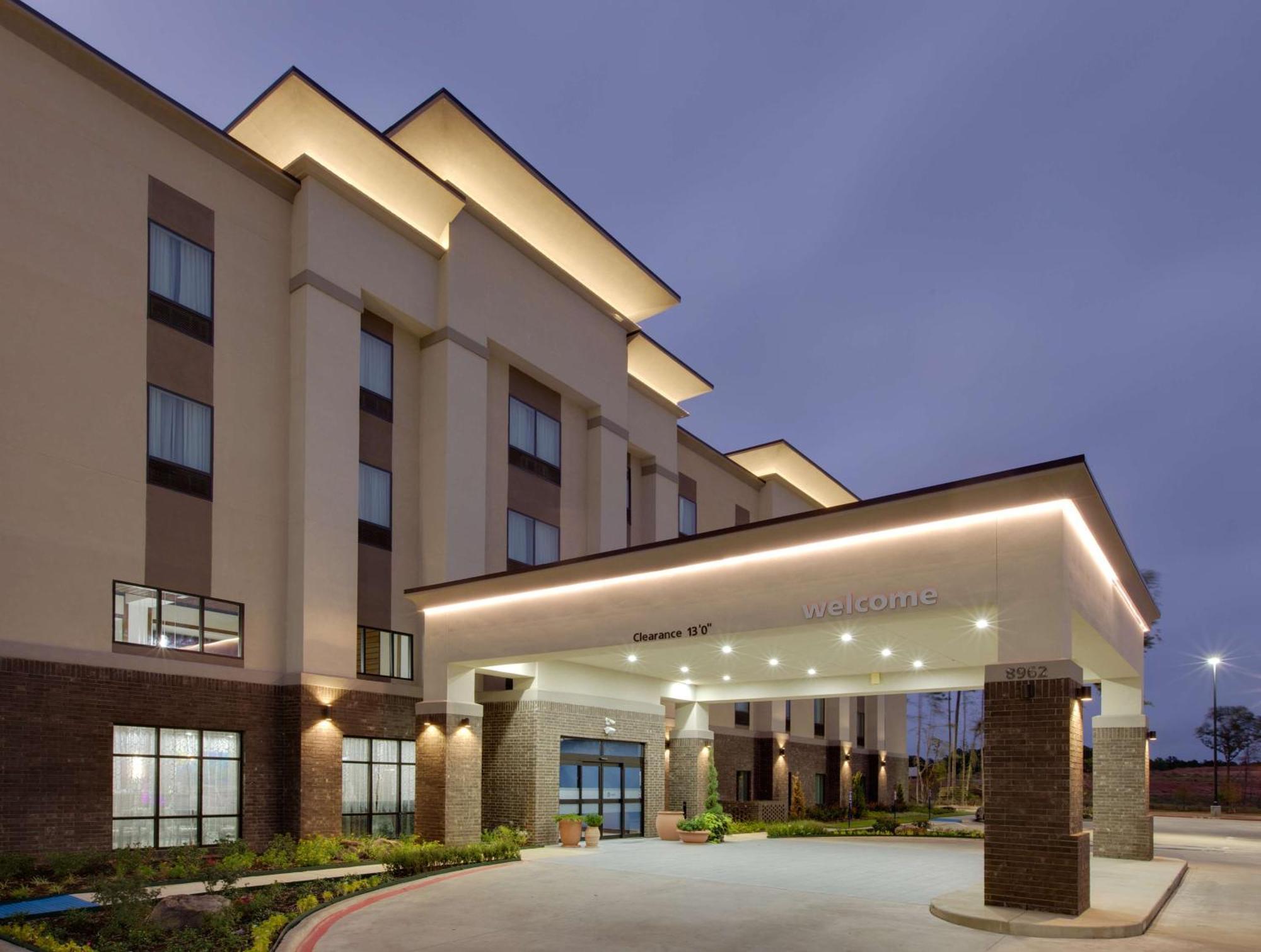 Hampton Inn & Suites Tyler-South Exterior photo